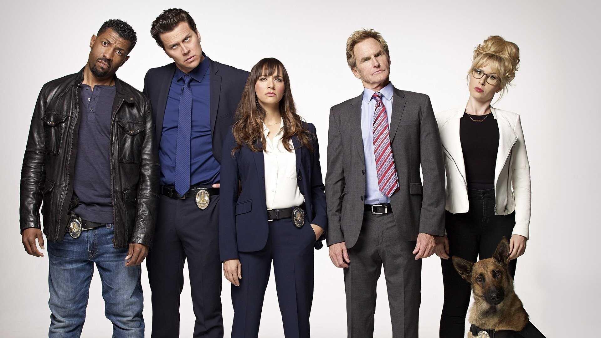 FR - Angie Tribeca 0