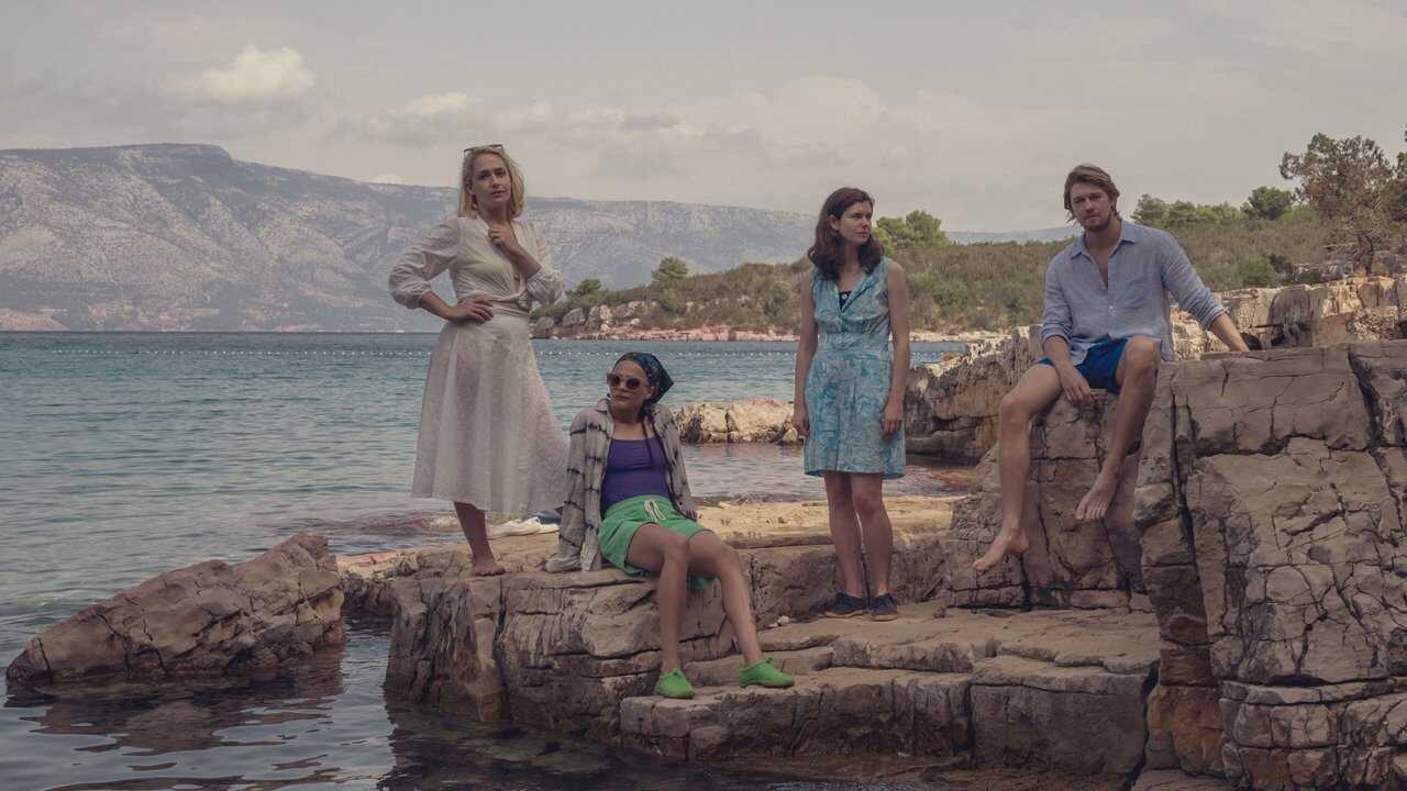 FR - Conversations with Friends (2022) (US) 2