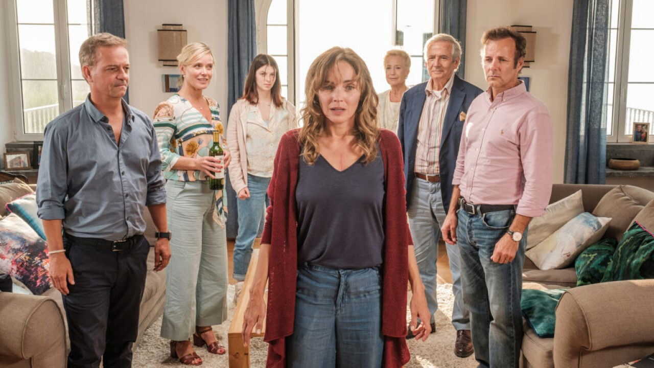 FR - Enquête à cœur ouvert (2022) (BE) 1