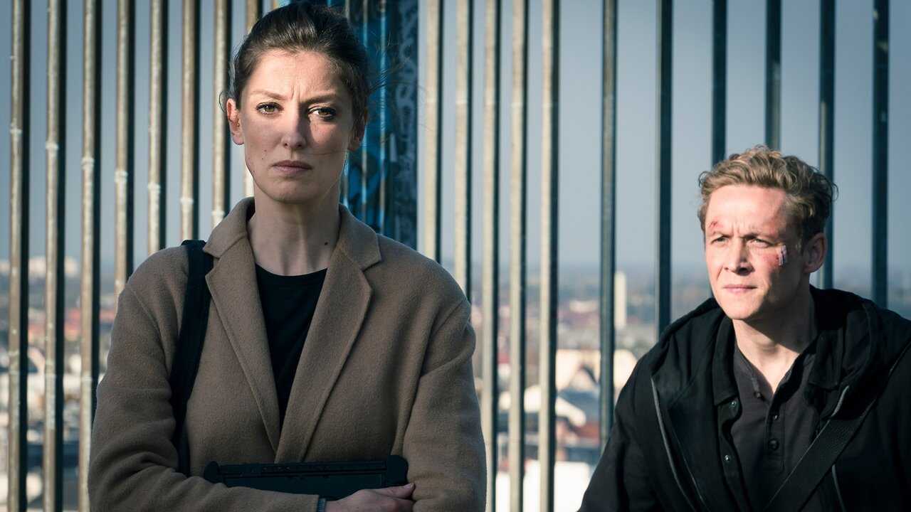 DE - You Are Wanted (2017) 2