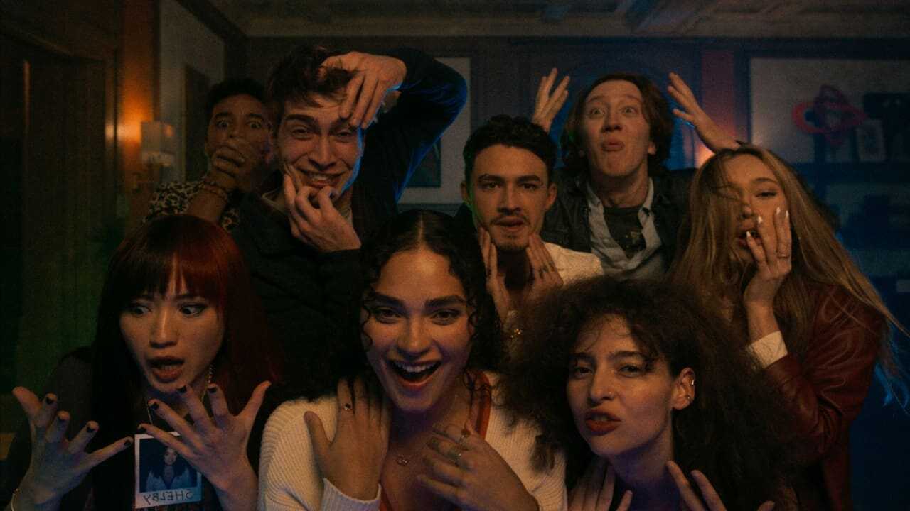 It's What's Inside (2024) 0