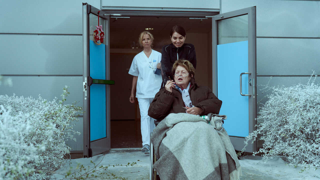 NF - Home for Christmas (2019) (NO) 2