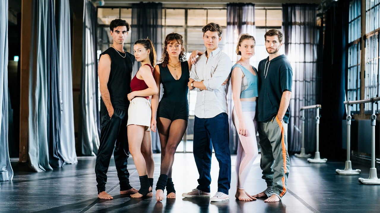 FR - Even Closer (2021) (DE) 1