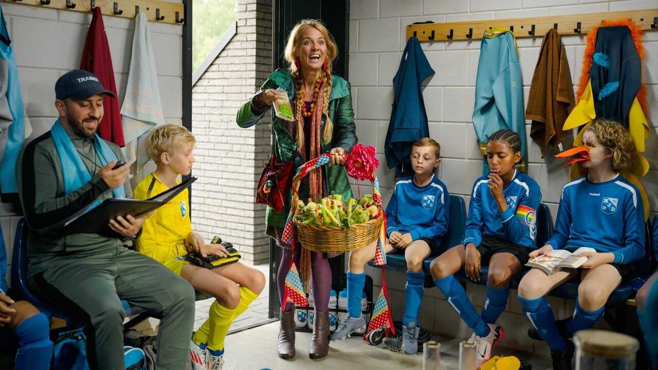 FR - Football Parents (2025) 3