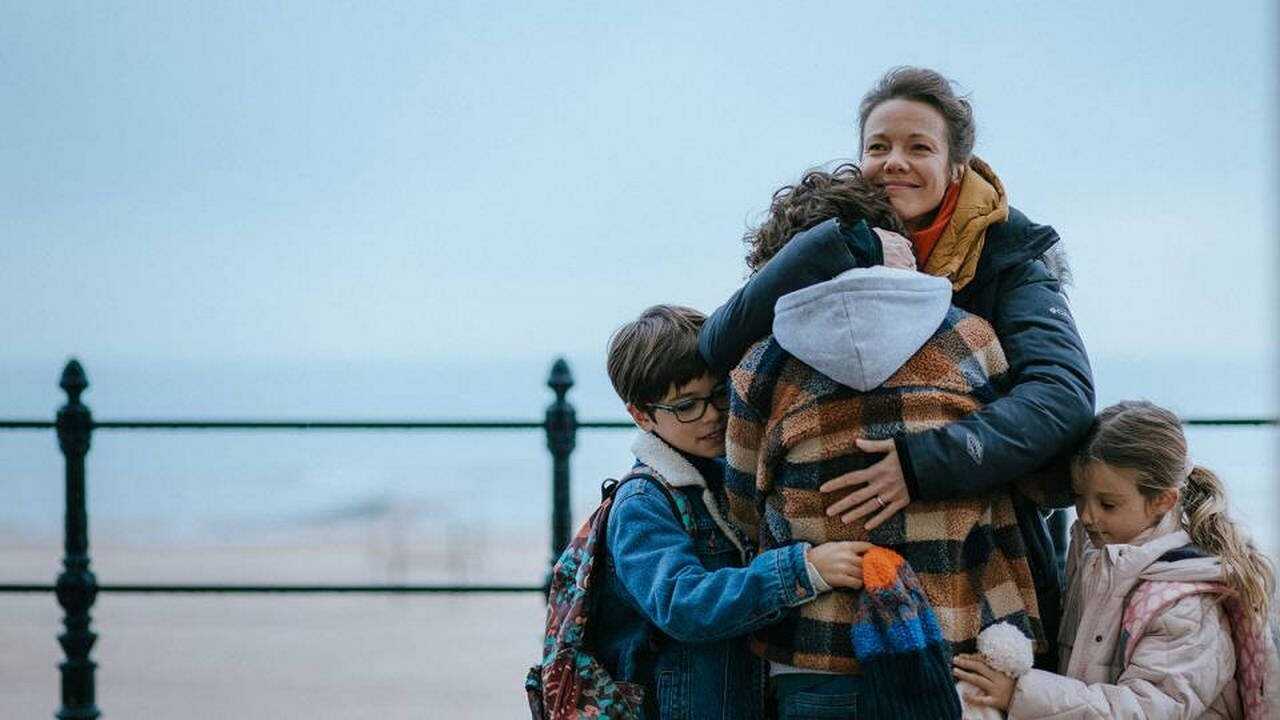 Menos mal que nos tenemos (2022) 0