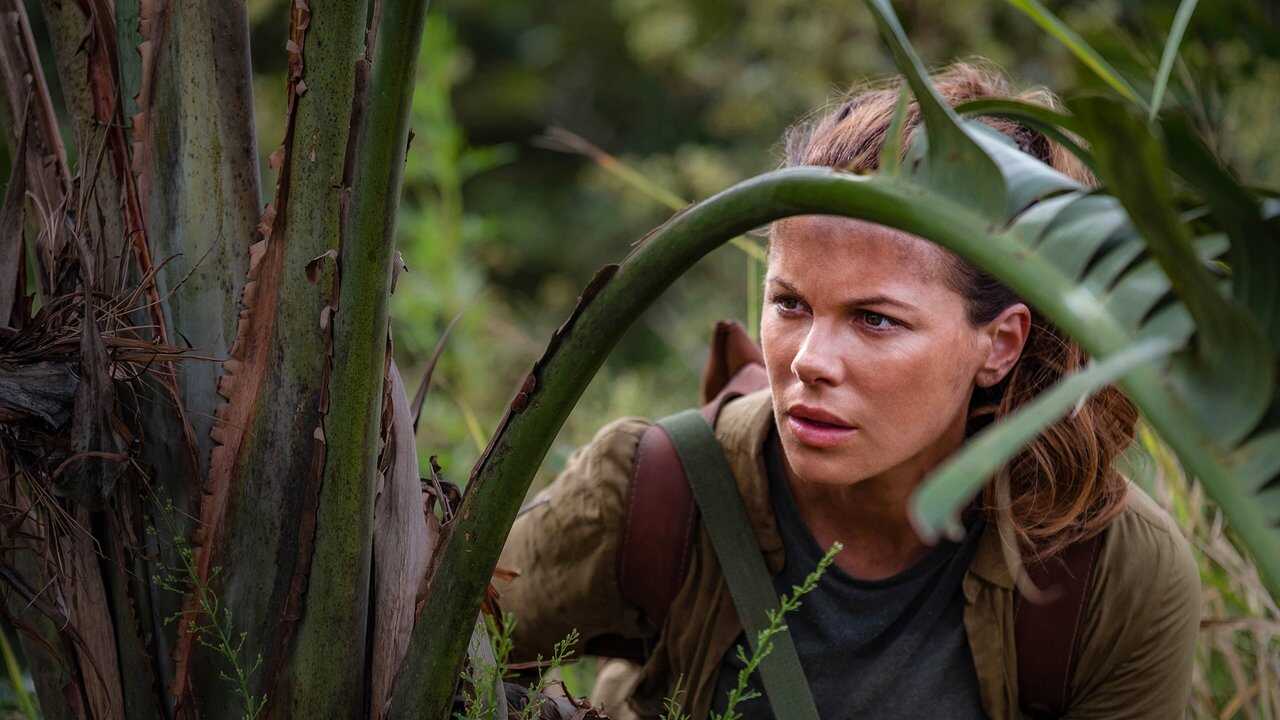 EX - The Widow (2019) 4