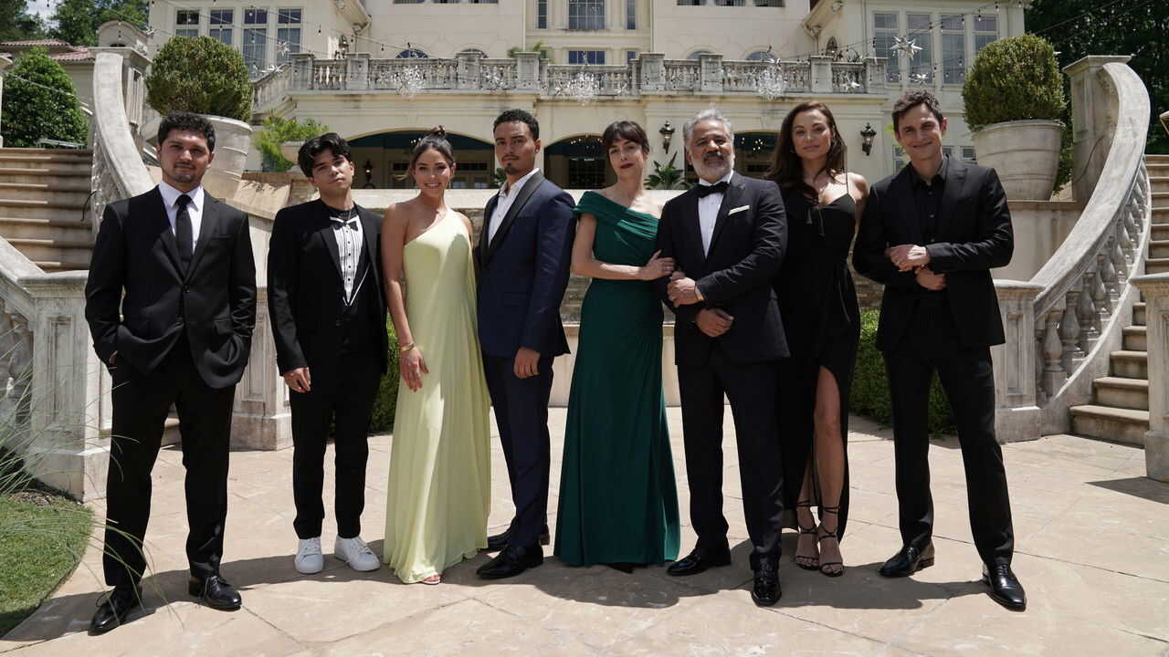 FR - Promised Land (2022) (US) 2