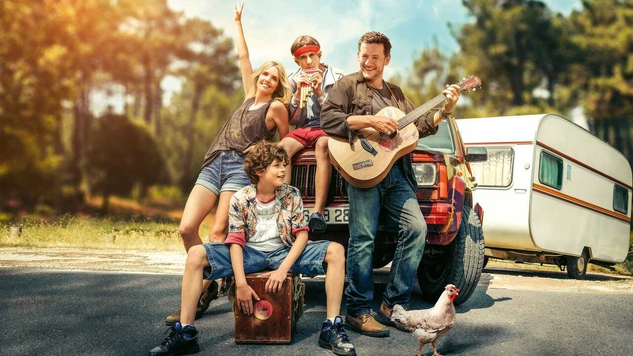 La famille Hennedricks (2024) 0
