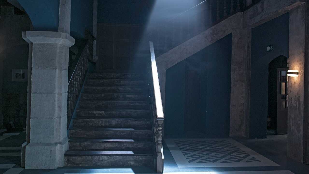 DE - Las Cumbres: Das Internat (2021) 4