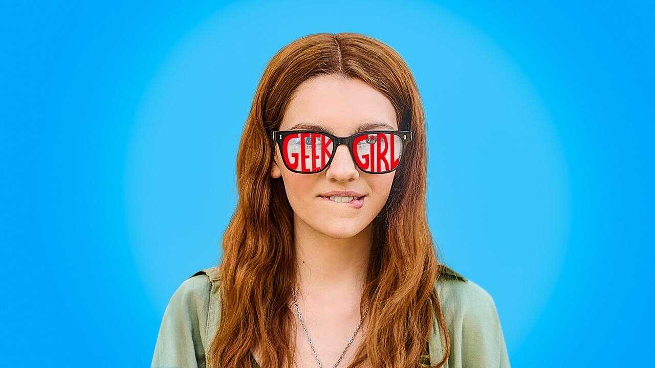 AR - Geek Girl (2024) 0