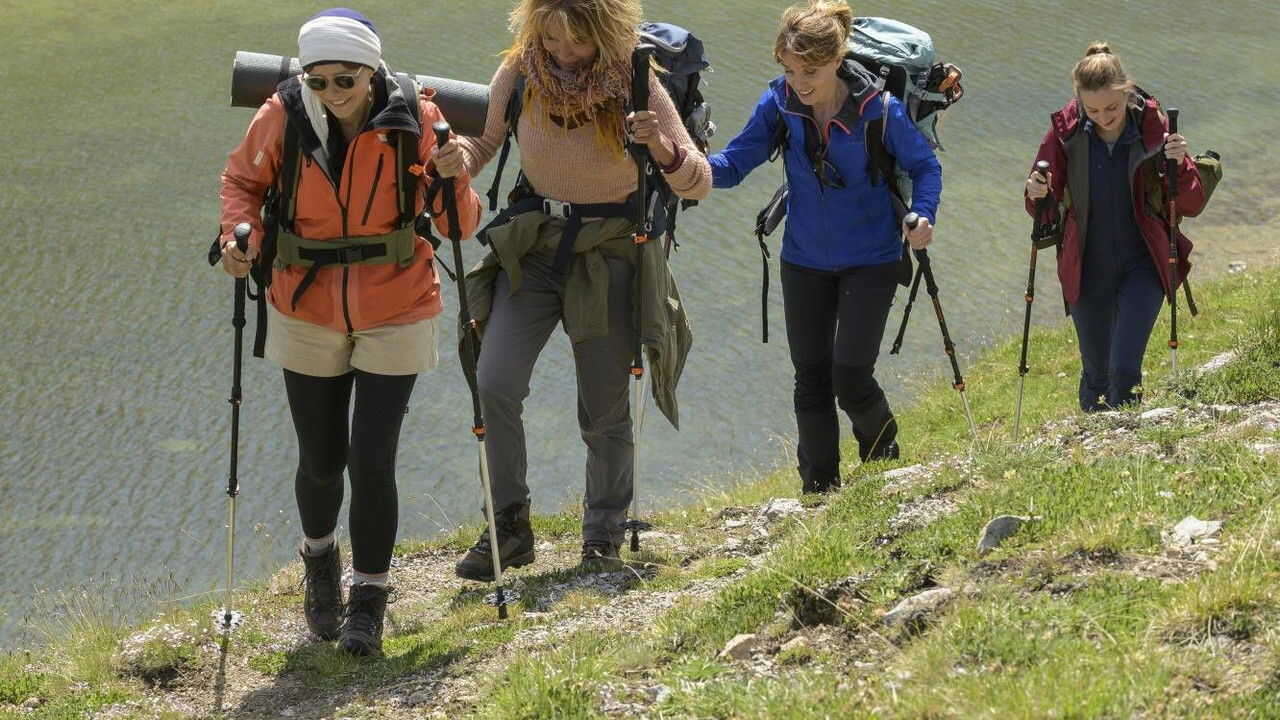 FR - Les Randonneuses (2023) (FR) 4