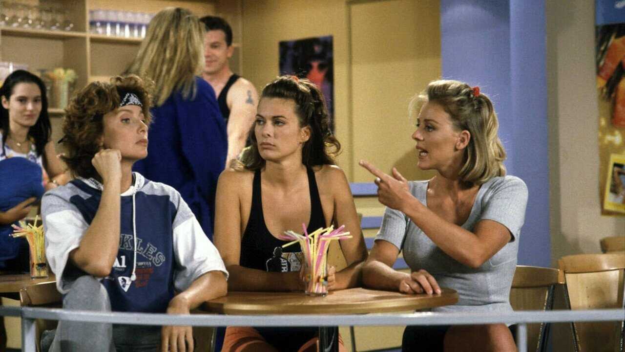 FR - Les Filles d'à côté 3
