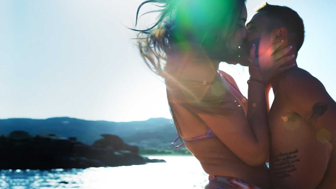 FR - L'Amour cash (2021) (ES) 4