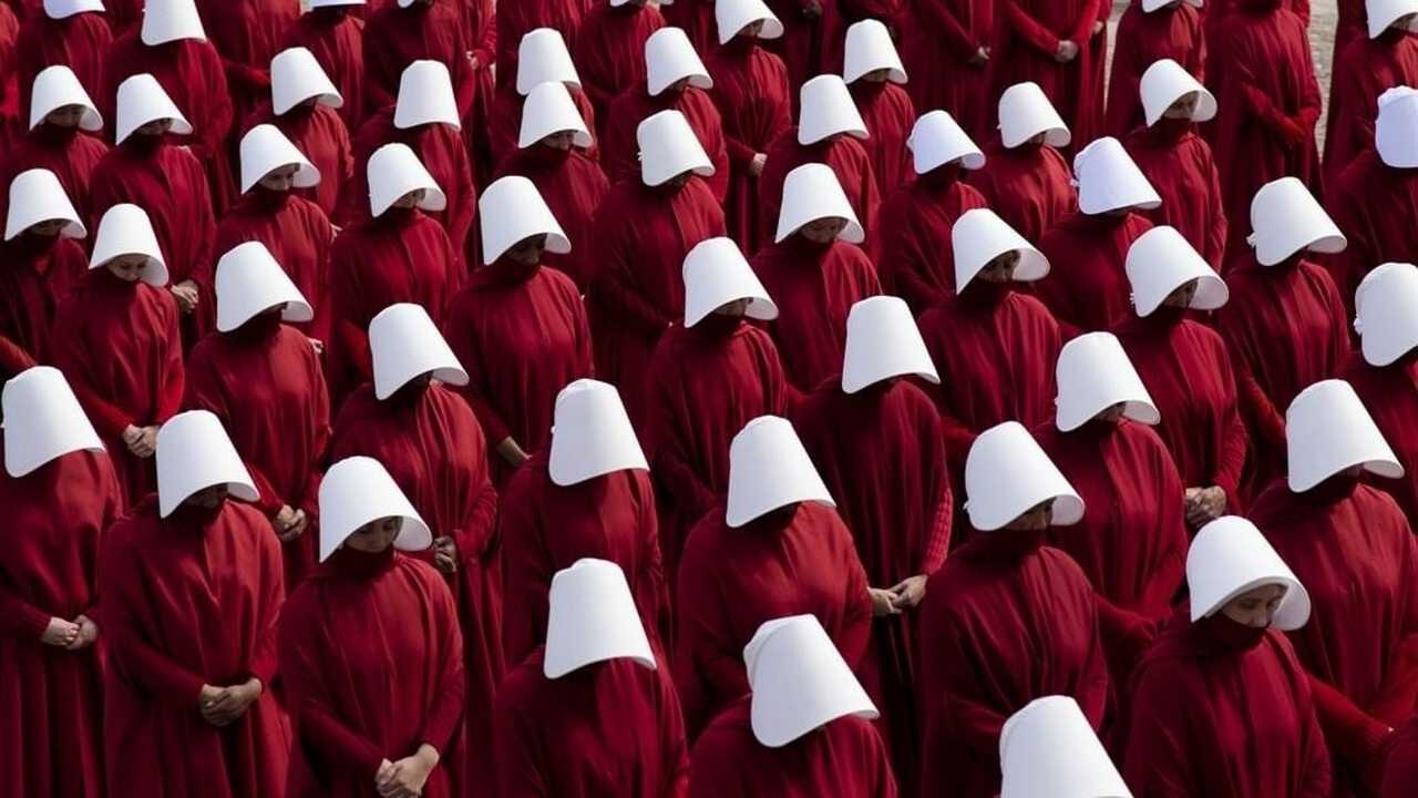 RU - The Handmaid's Tale (2017) 2
