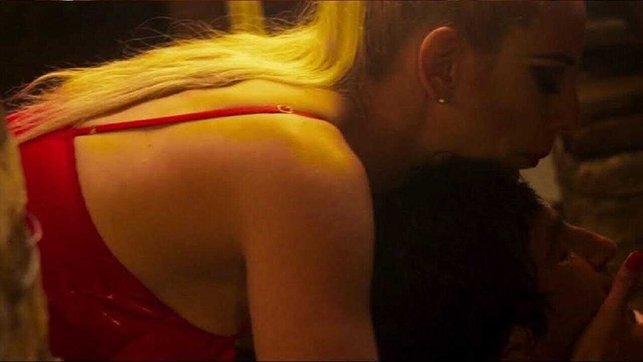 Red Latex 0