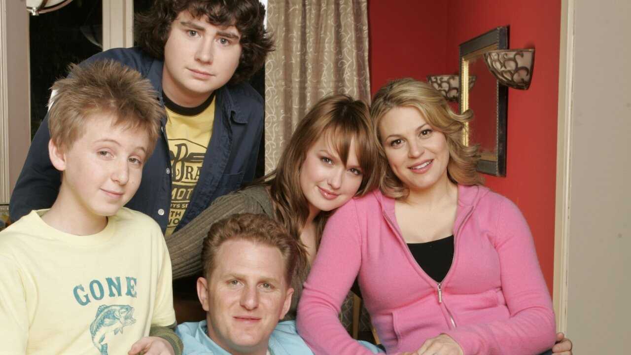 EN - The War at Home (2005) 1