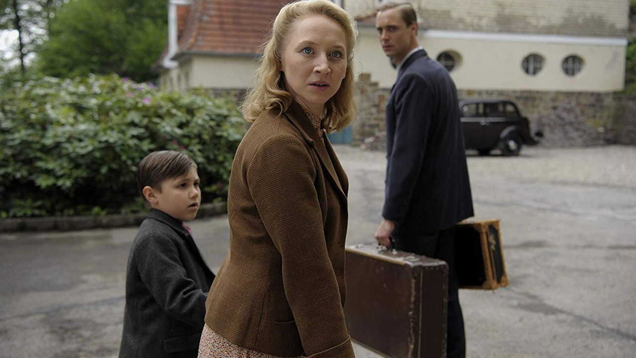 FR - Nos années miraculeuses (2020) (DE) 4