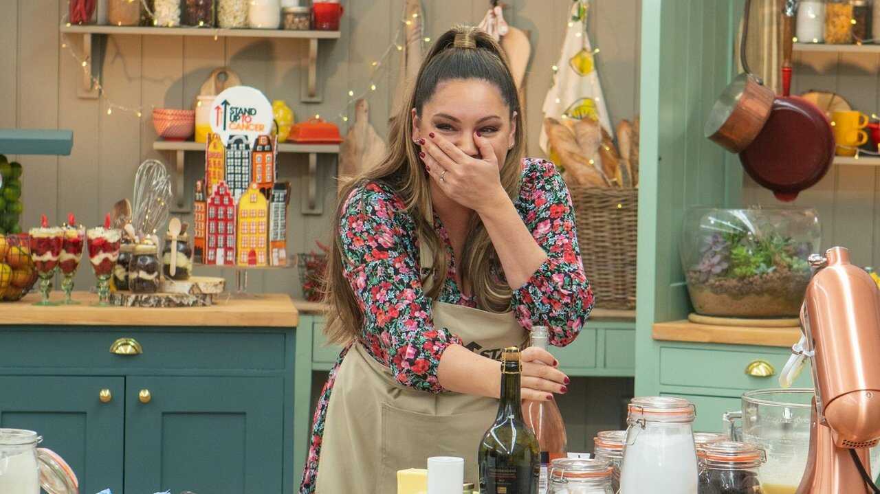 EN - The Great Celebrity Bake Off for Stand Up To Cancer (2018) 1