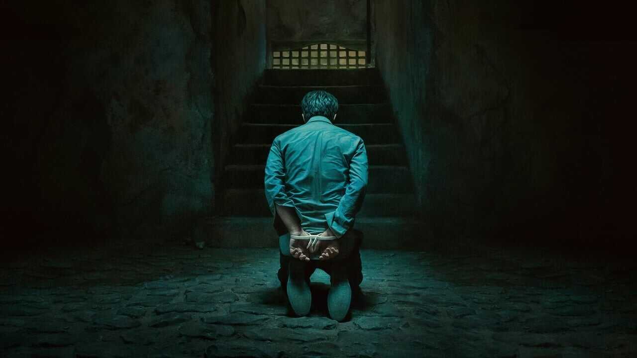 EX - Ozark (2017) 0