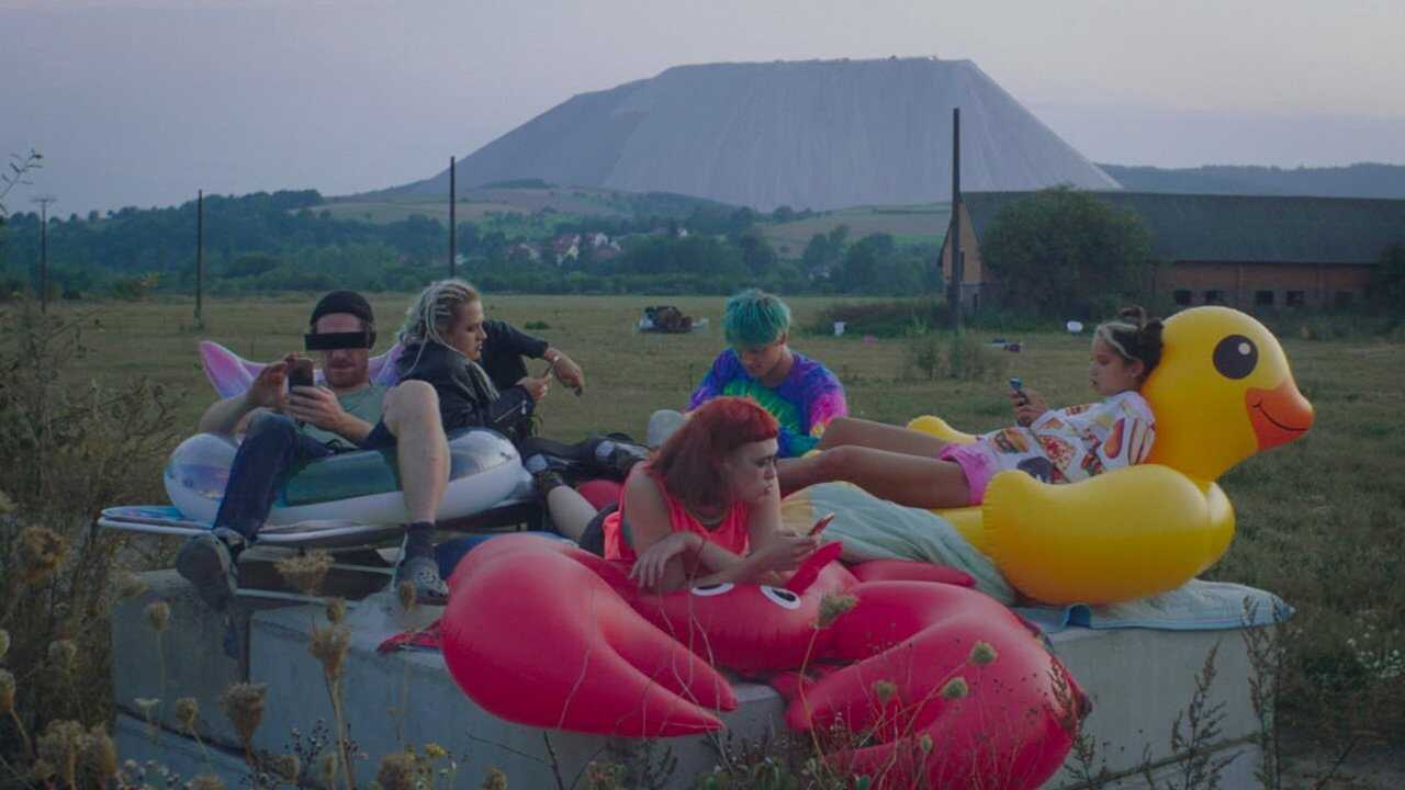 Youth Topia 0