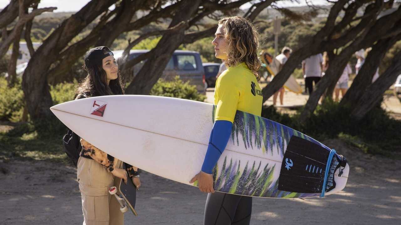 FR - Surviving Summer (2022) (AU) 4