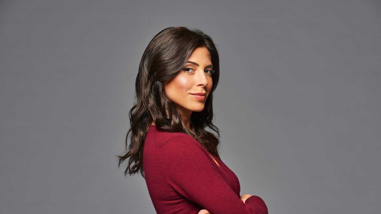 DE - Private Eyes (2016) 3