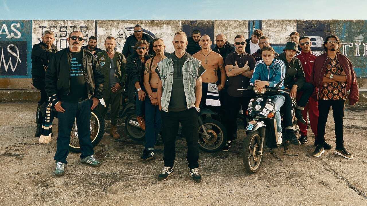 Ultras (2020) 0