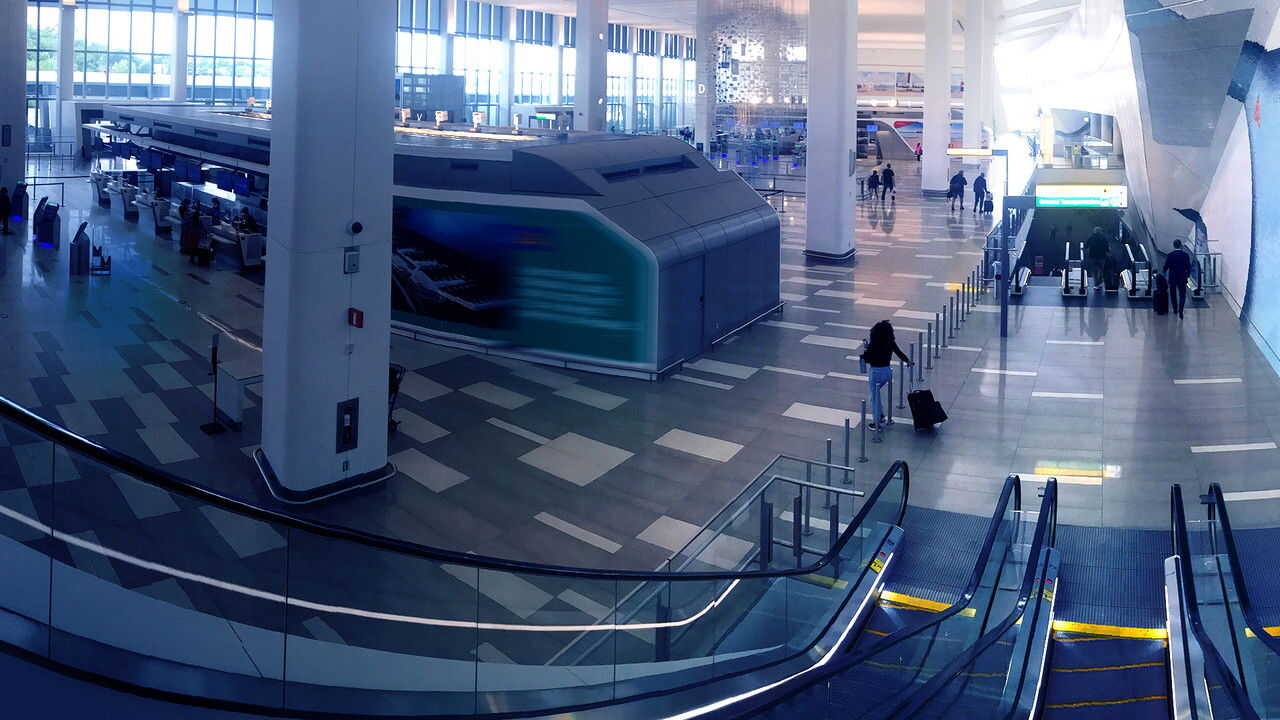 FR - New York Super aéroport (2021) (US) 3