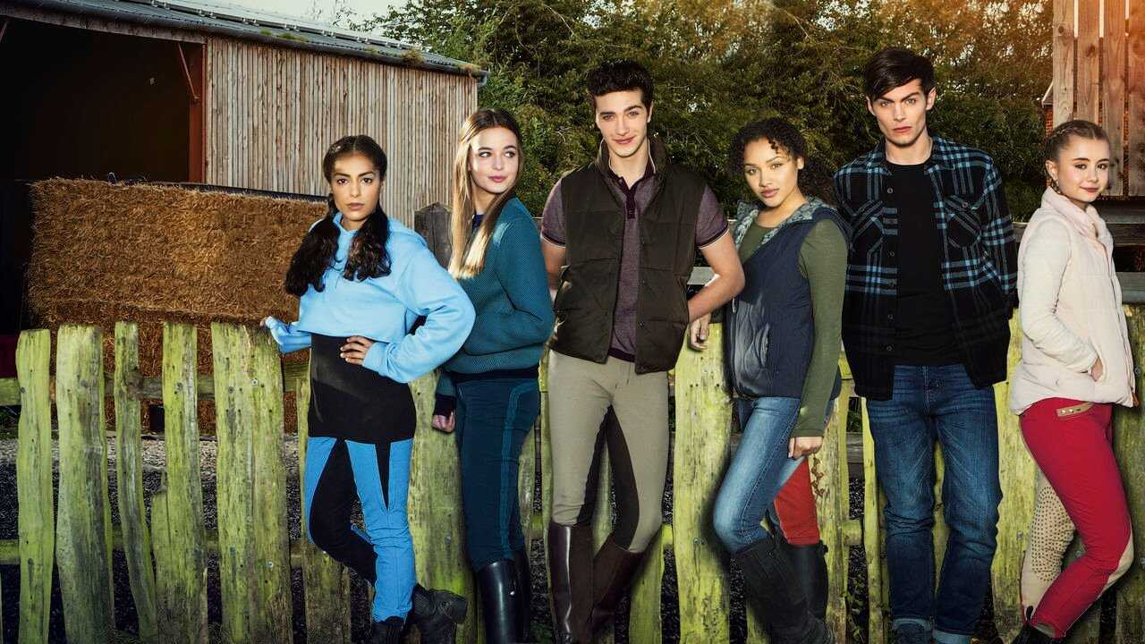 IT - Free Rein (2017) 3