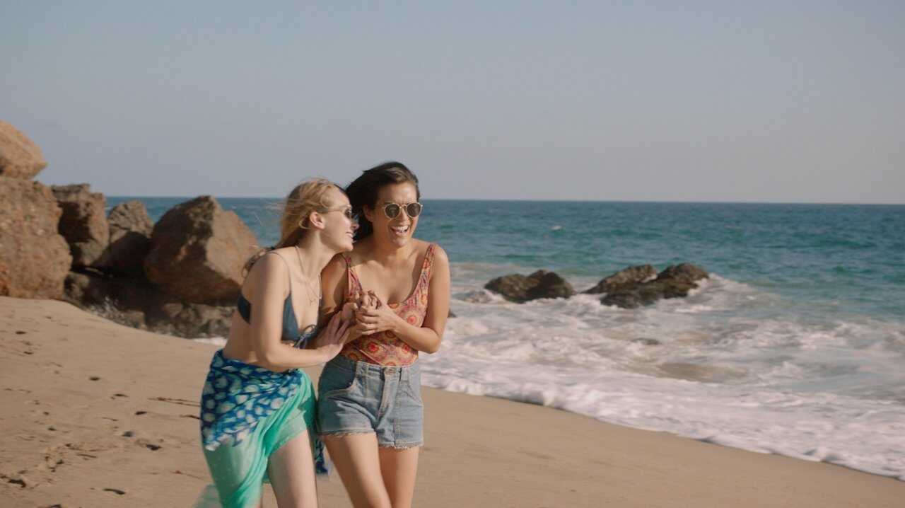 DE - Strangers (2017) 4
