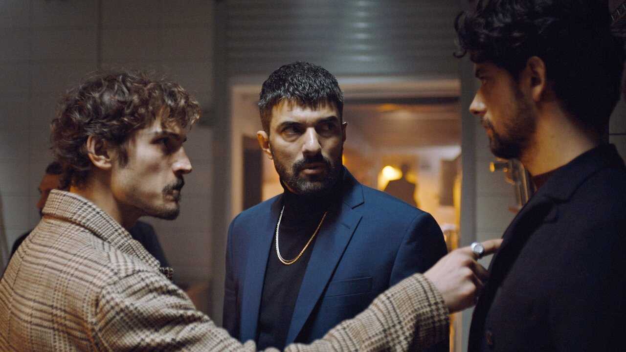 EN - Adim Farah - My Name Is Farah (2023) 4