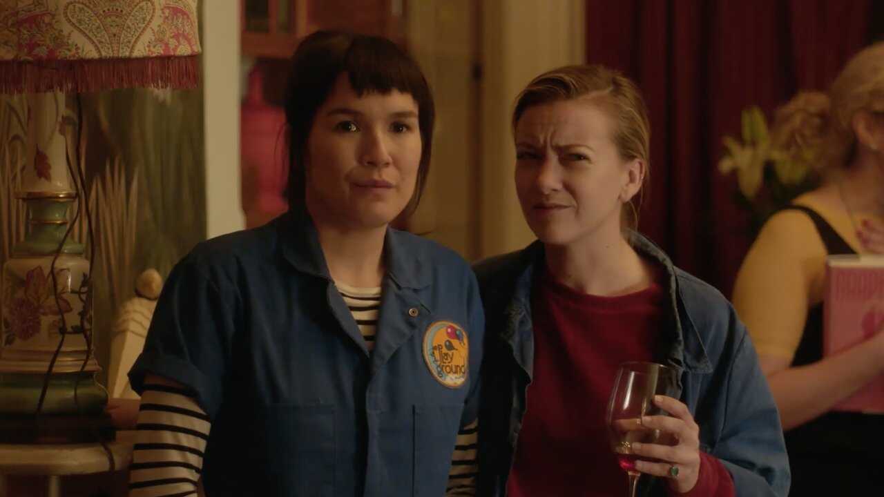 DE - Strangers (2017) 2