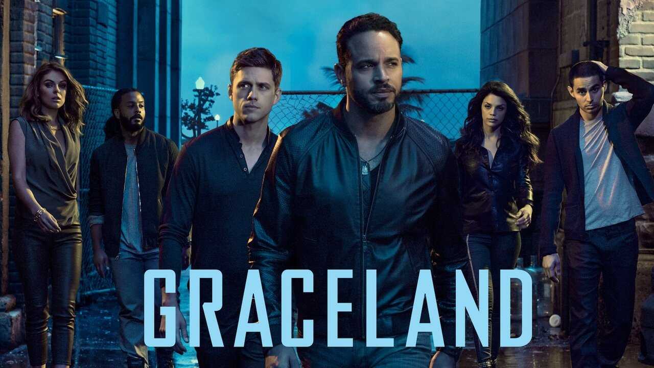 IT - Graceland (2013) 2