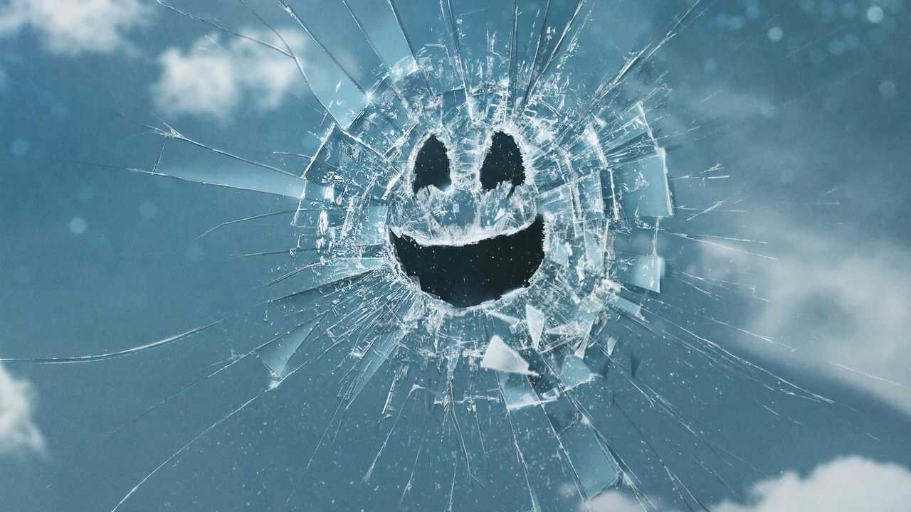 AR - Black Mirror (2011) 3