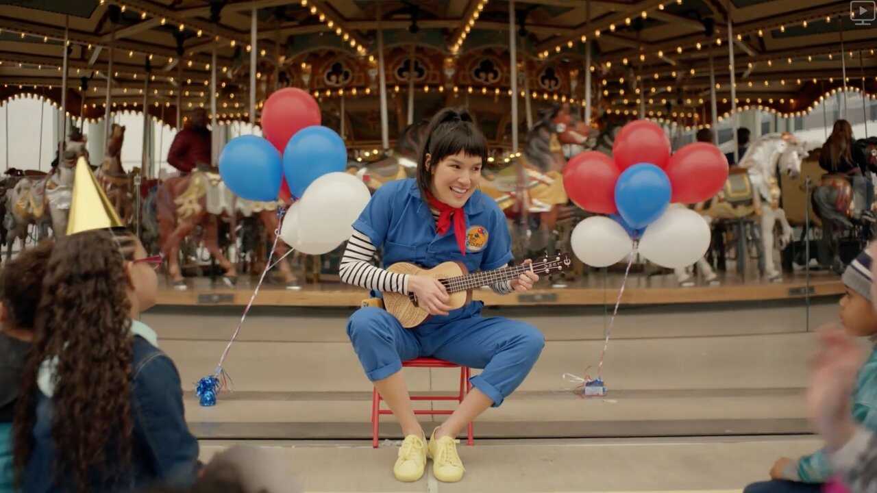 DE - Strangers (2017) 3