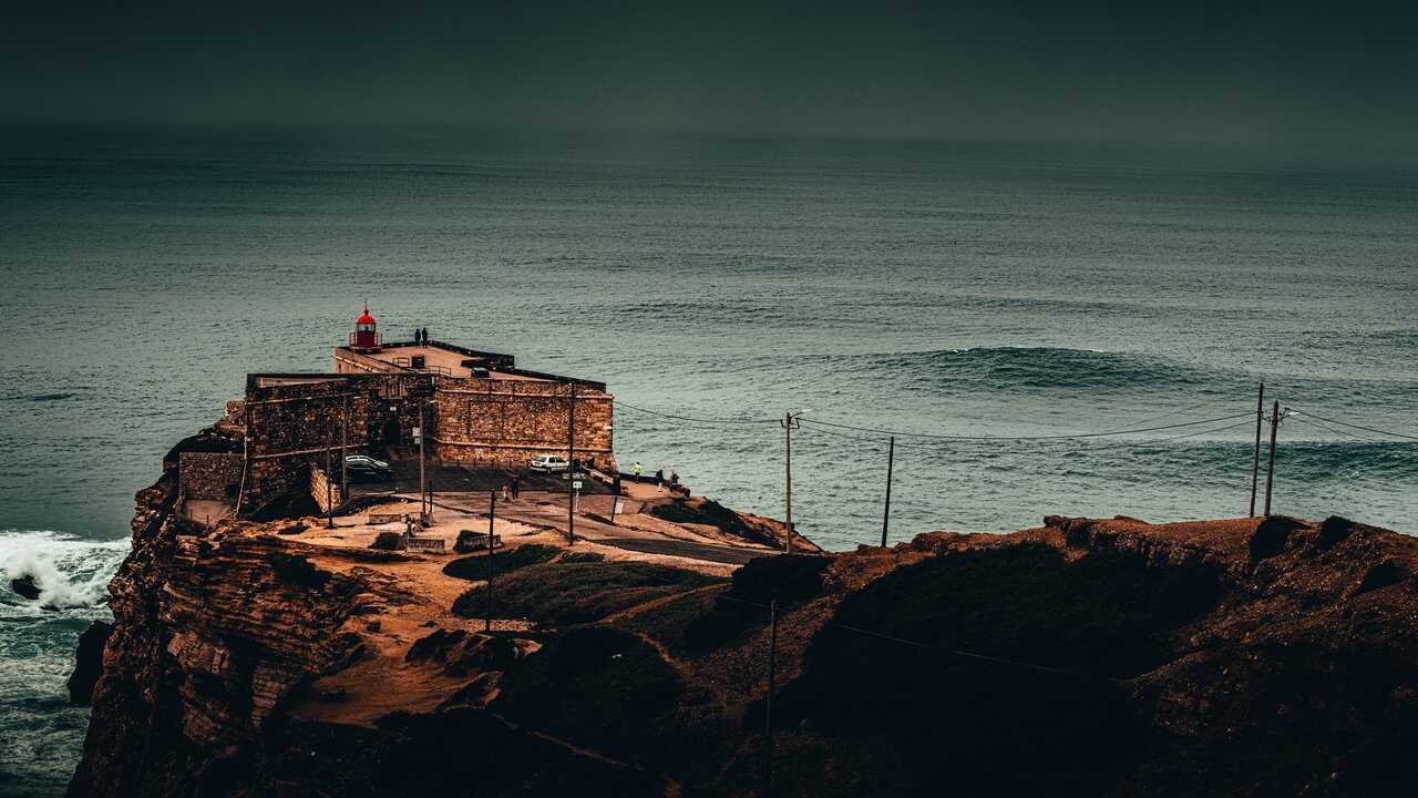 FR - La vague de 30 mètres (2021) (US) 3