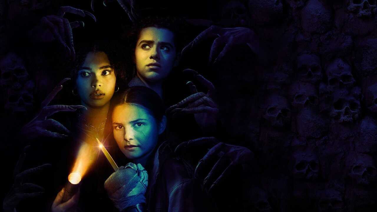 DE - The Girl in the Woods (2021) 2