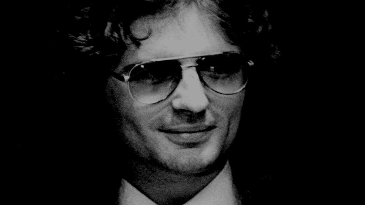 FR - Apocalypse à Waco : Une secte assiégée (2023) (US) 0