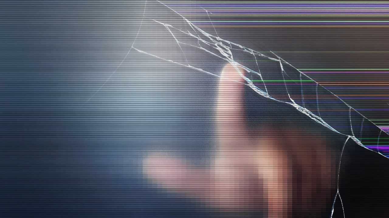 BG - Black Mirror (2011) 4