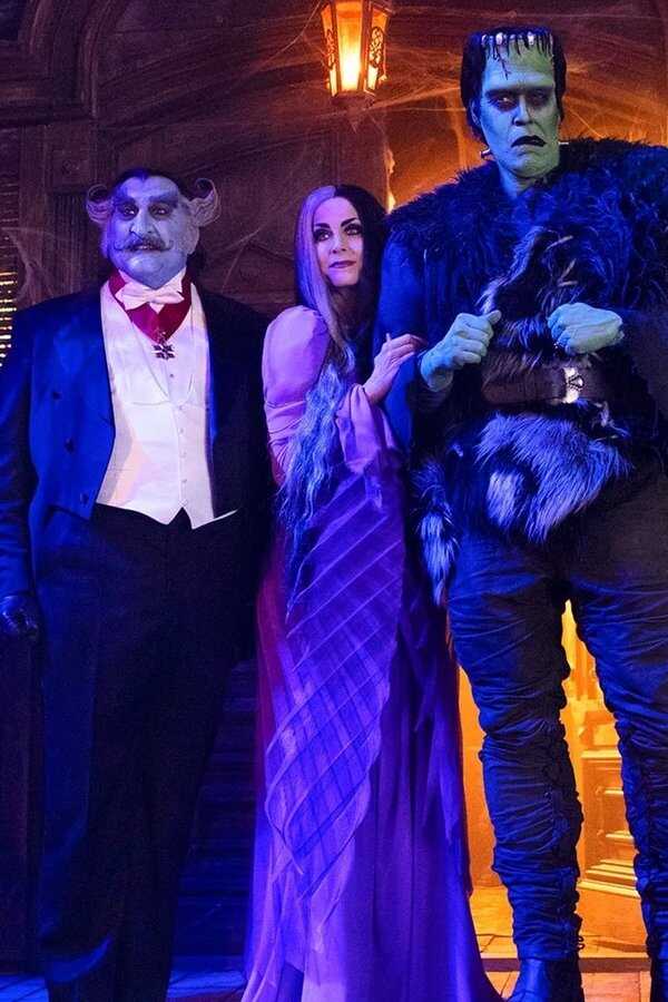 The Munsters (2022) 0
