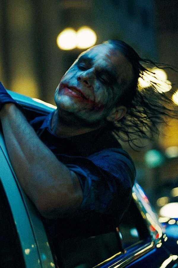 The Dark Knight : Le Chevalier noir (2008) 0