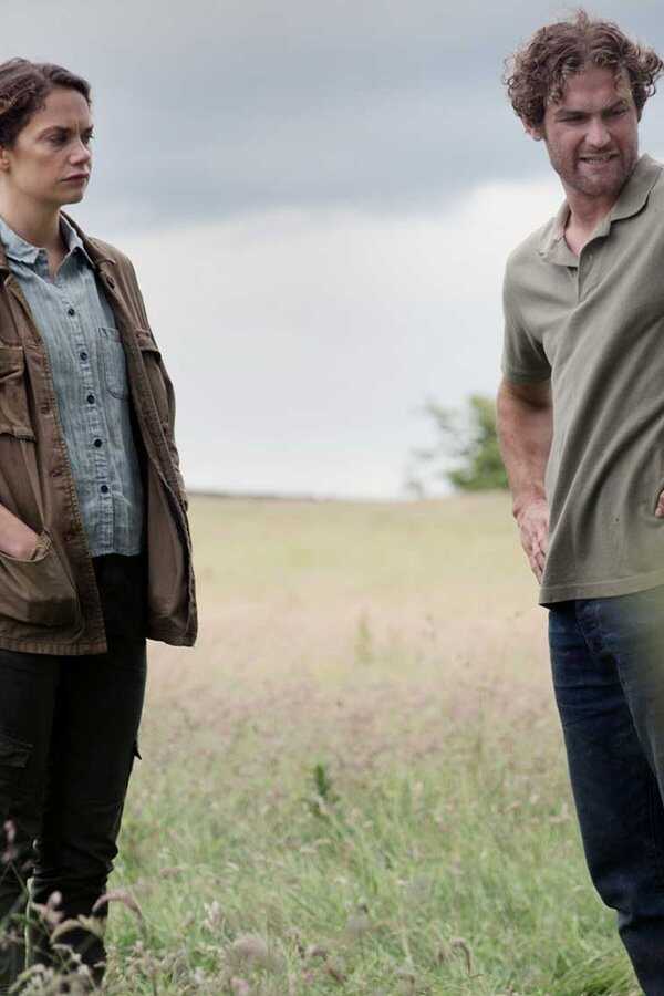 Dark River (2018) 0