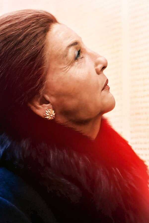 Simone, la mujer del siglo (2021) 0