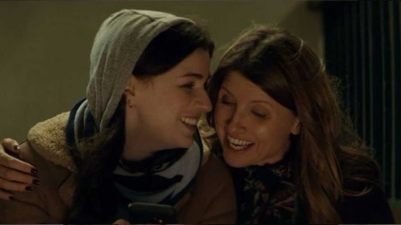 FR - This Way Up (2019) (GB) 4