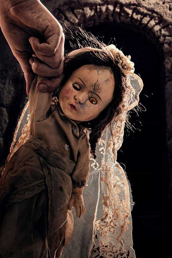 La niña de la comunión (2023) 0